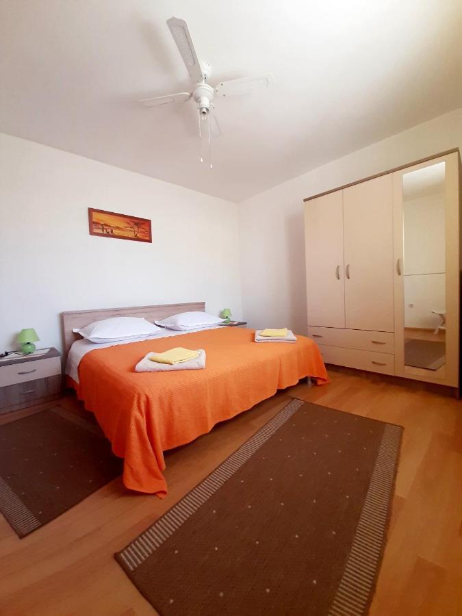Erik&Dani Apartment Zadar Bagian luar foto